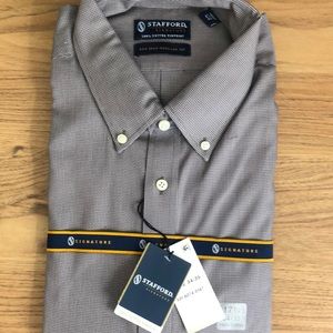 NEW WITH TAGS - Mens 17.5 (34-35) Dress Shirt.